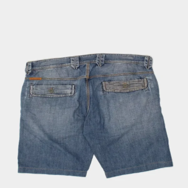 Marlboro Menthol Ultra Lights Shorts (3)